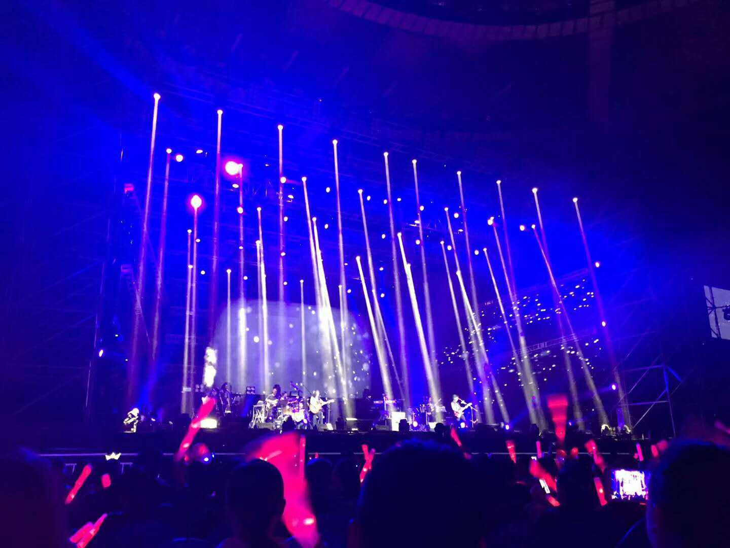 舞臺燈光類型_舞臺燈光的分類及其作用_燈光舞臺類型有哪幾種