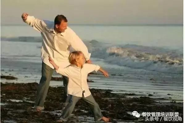 父親節(jié)策劃方案300_父親節(jié)活動(dòng)主題方案公司_公司父親節(jié)活動(dòng)策劃