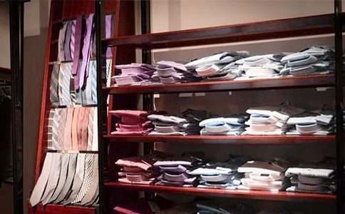 （服裝店五一活動(dòng)策劃）——幸福大投“球”，下一個(gè)屬于你