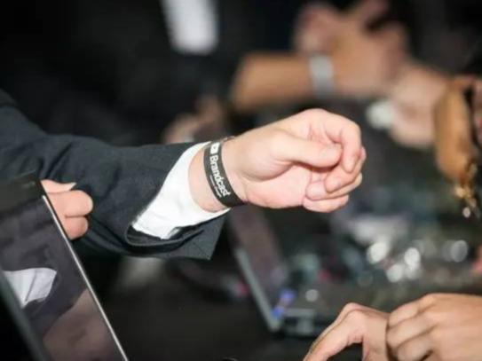 年會形式員工活動(dòng)方案_員工年會活動(dòng)形式_年會形式員工活動(dòng)策劃方案