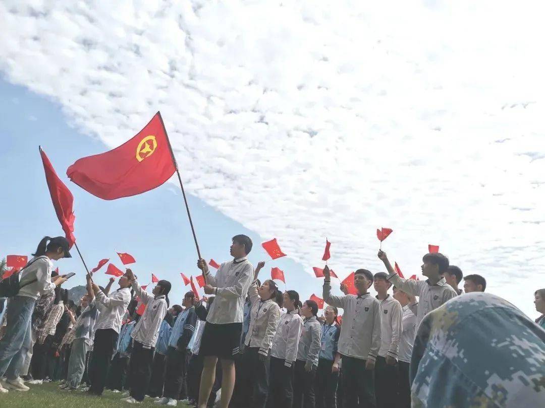 花花大世界春游日記_秋游花花大世界作文_花花大世界秋游活動(dòng)策劃