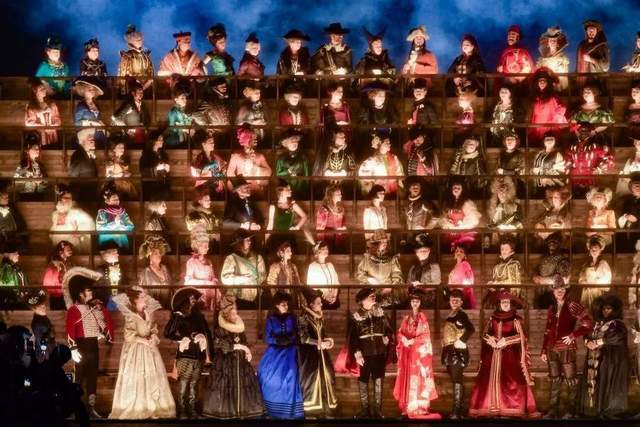 舞臺布置創(chuàng)意_布置舞臺創(chuàng)意說明_布置舞臺創(chuàng)意圖片